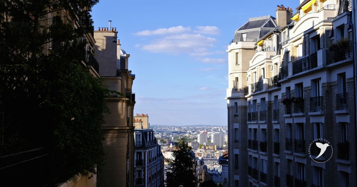 Read more about the article The Boulevard Montmartre at Night: A Captivating Journey Through History, Lights, and Gourmet Wonders