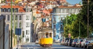 Read more about the article Tram 28 vs a Real Walking Tour in Lisbon: Which Shows You More