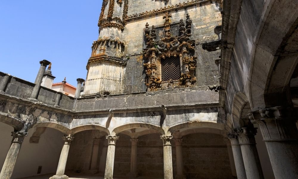 Two-story Manueline cloisters inside Jerónimos Monastery